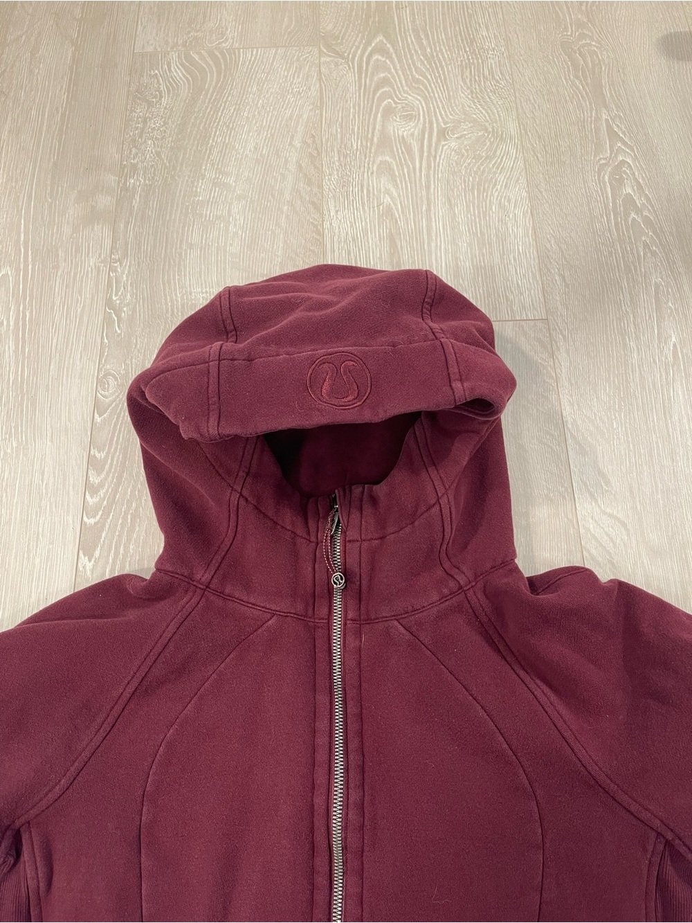 Lululemon Scuba Hoodie IV Garnet Maroon Burgundy size 10 - Picture 10 of 13